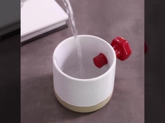 Creative screw mug cup in ceramic